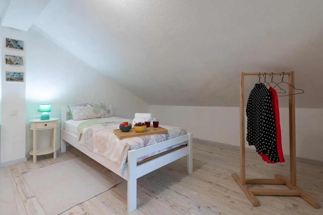 Holiday House Brnistra Rakalj