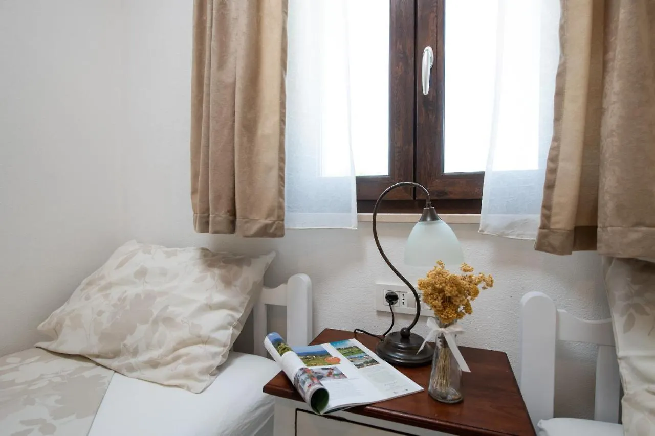 Willa Holiday House Brnistra Rakalj
